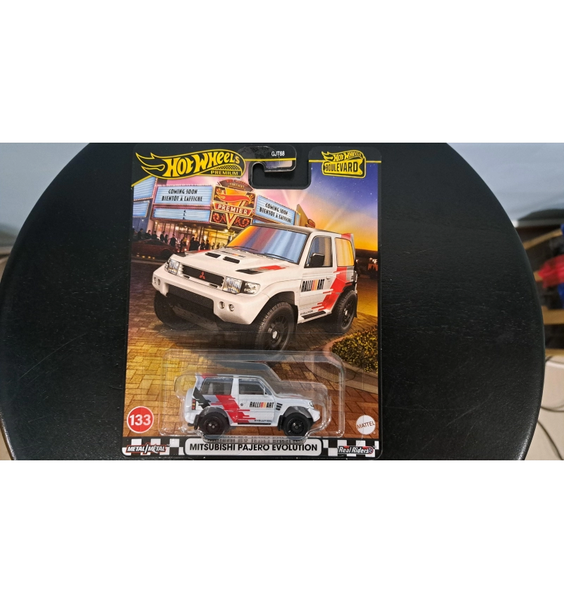 HW小汽車 林蔭大道系列 三菱Pajero Evolution